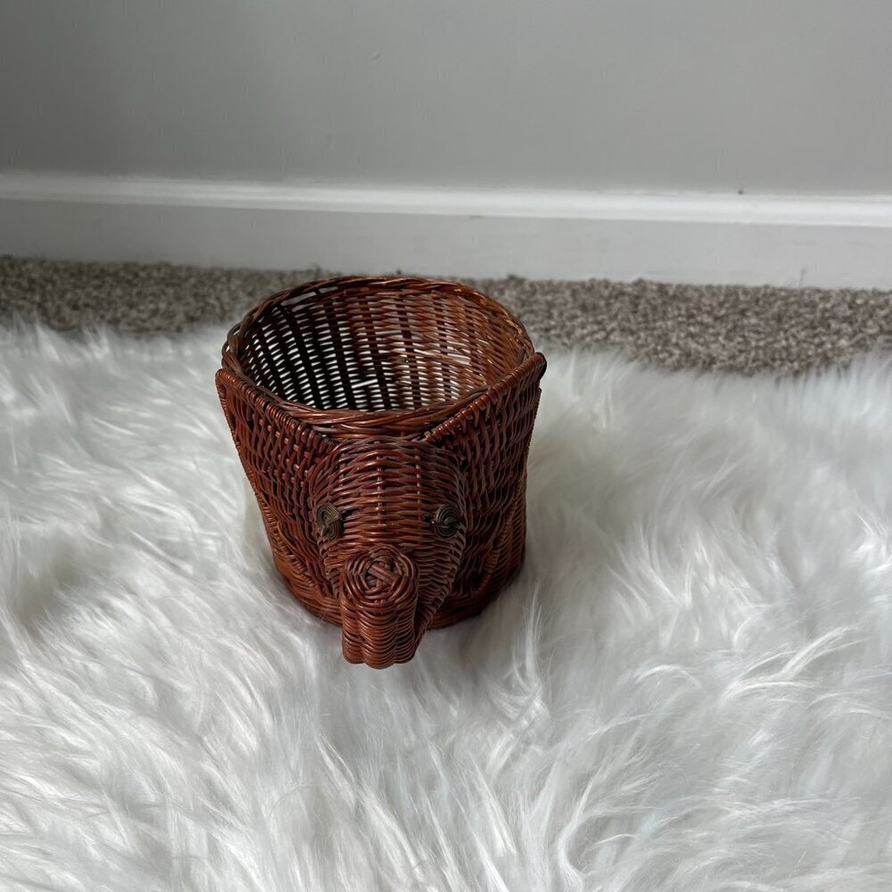 Vintage Elephant Mini Wicker Basket - Picture 7 of 10